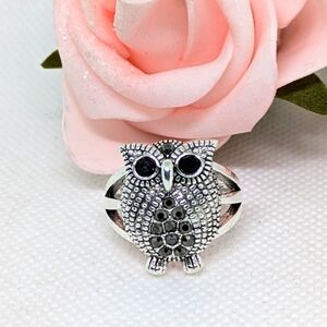 Owl Cocktail Ring New Silver Tone Size 9 Bohemian Nature Birds
